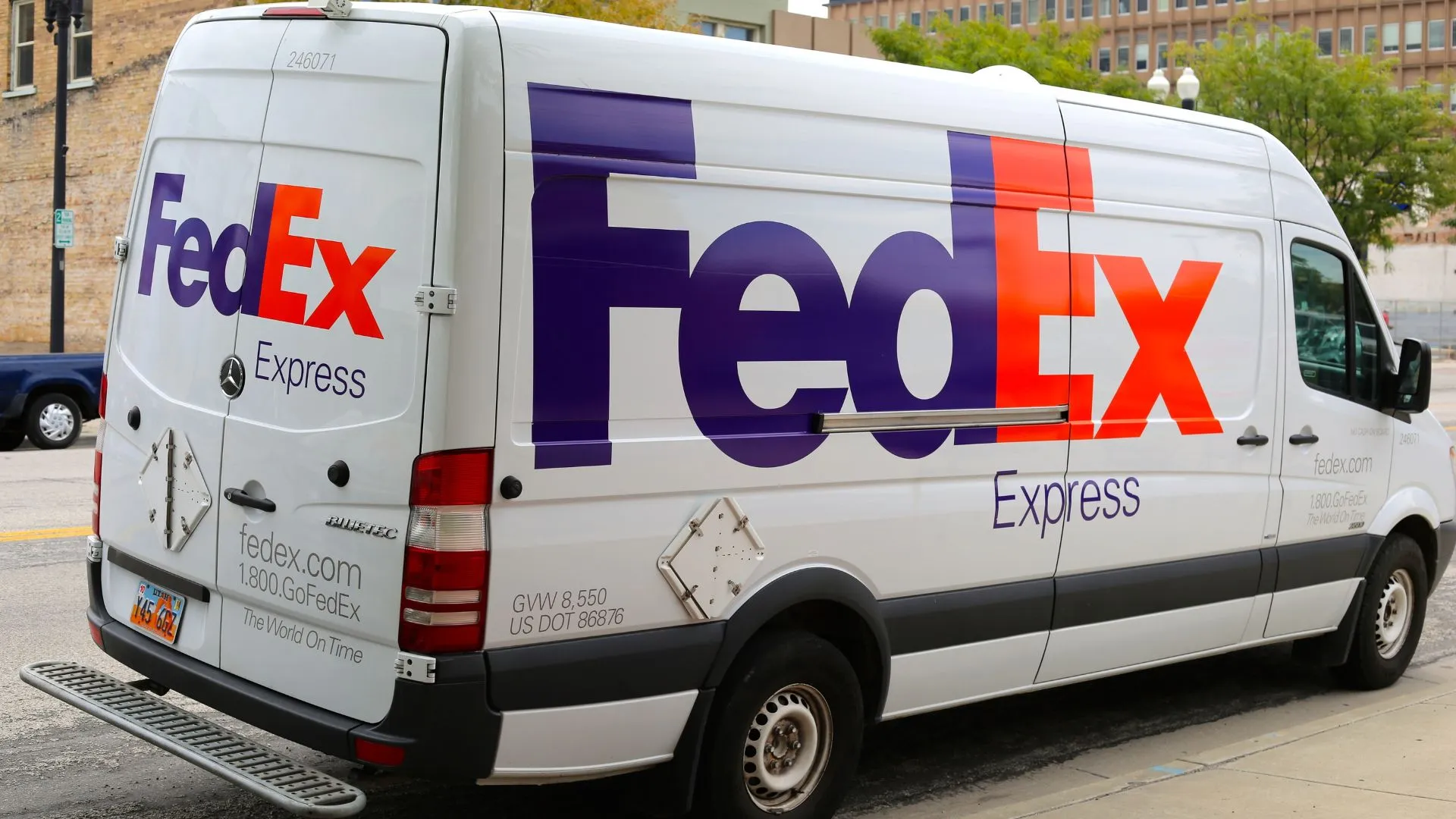 40+ Shipping Carriers to Choose From